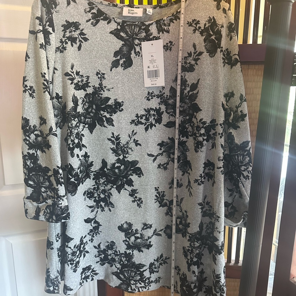 Kim Rogers Black and Gray Floral Top